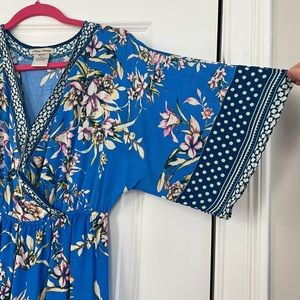 Floral Maxi dress, size medium